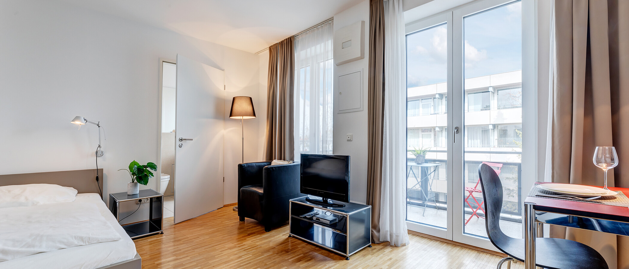 studio München Großhadern 01 pièce à vivre 6006