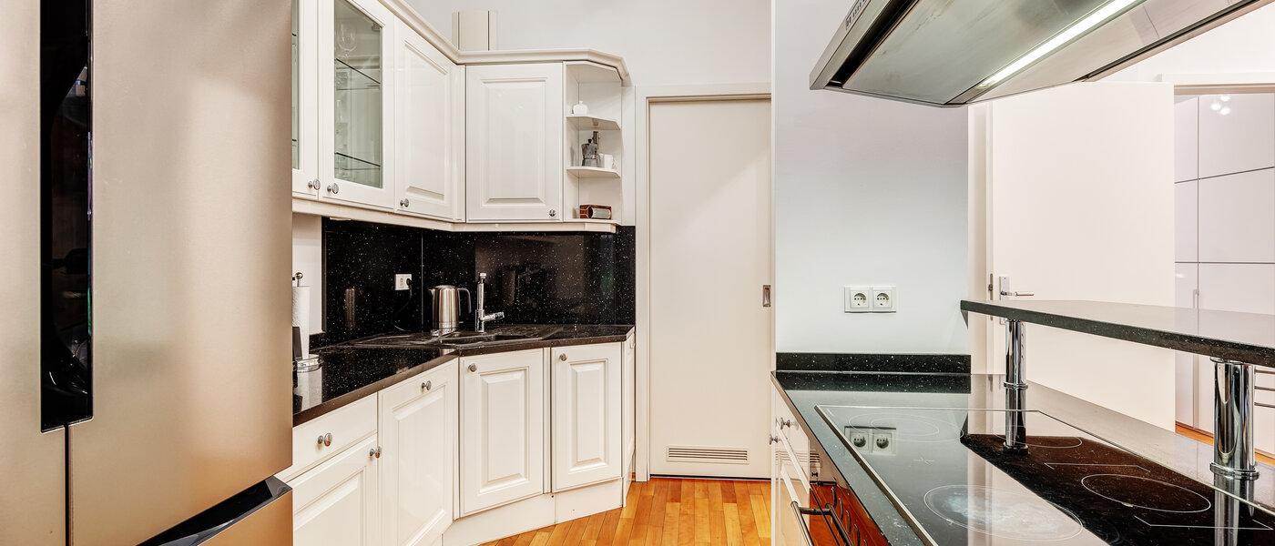 appartement München Schwabing-Nord (zw. Leopoldstraße & Englischen Garten) 01 cuisine 6300