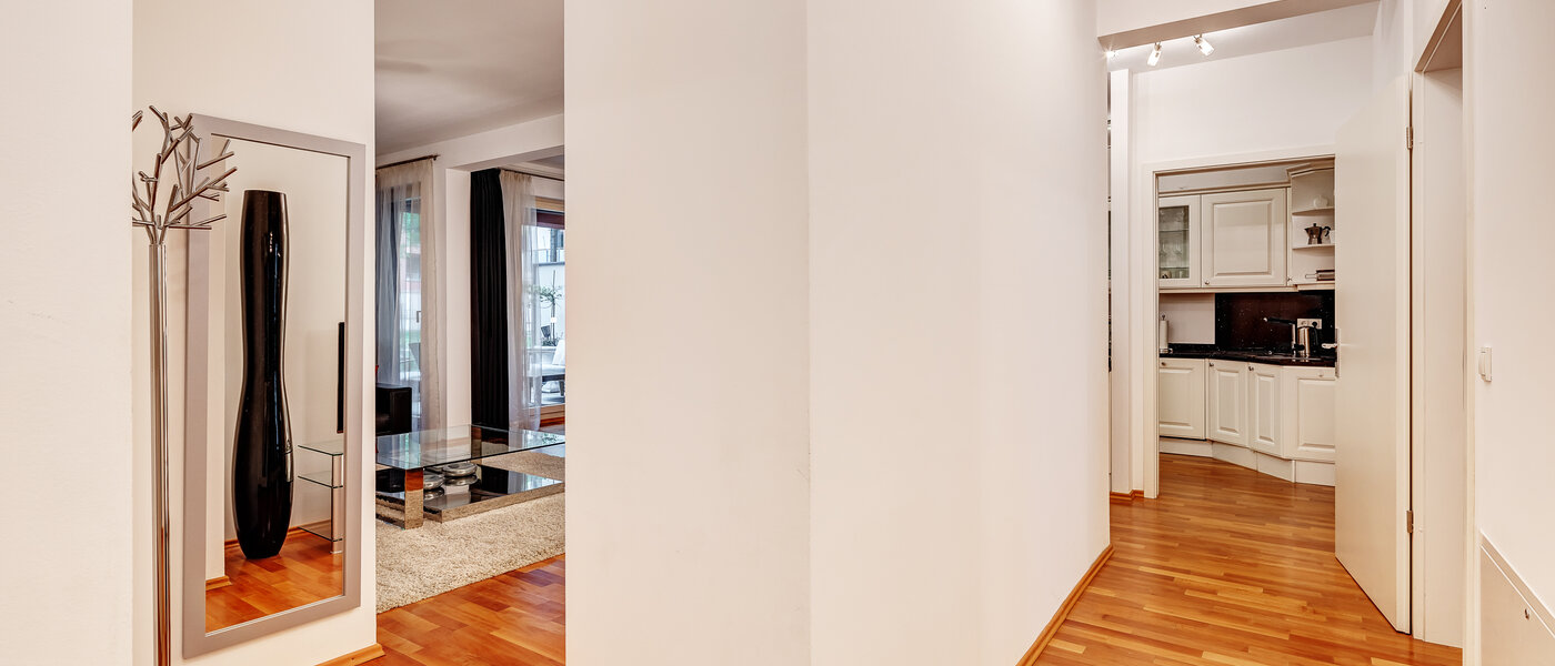 appartement München Schwabing-Nord (zw. Leopoldstraße & Englischen Garten) 02 entrée/couloir 6300