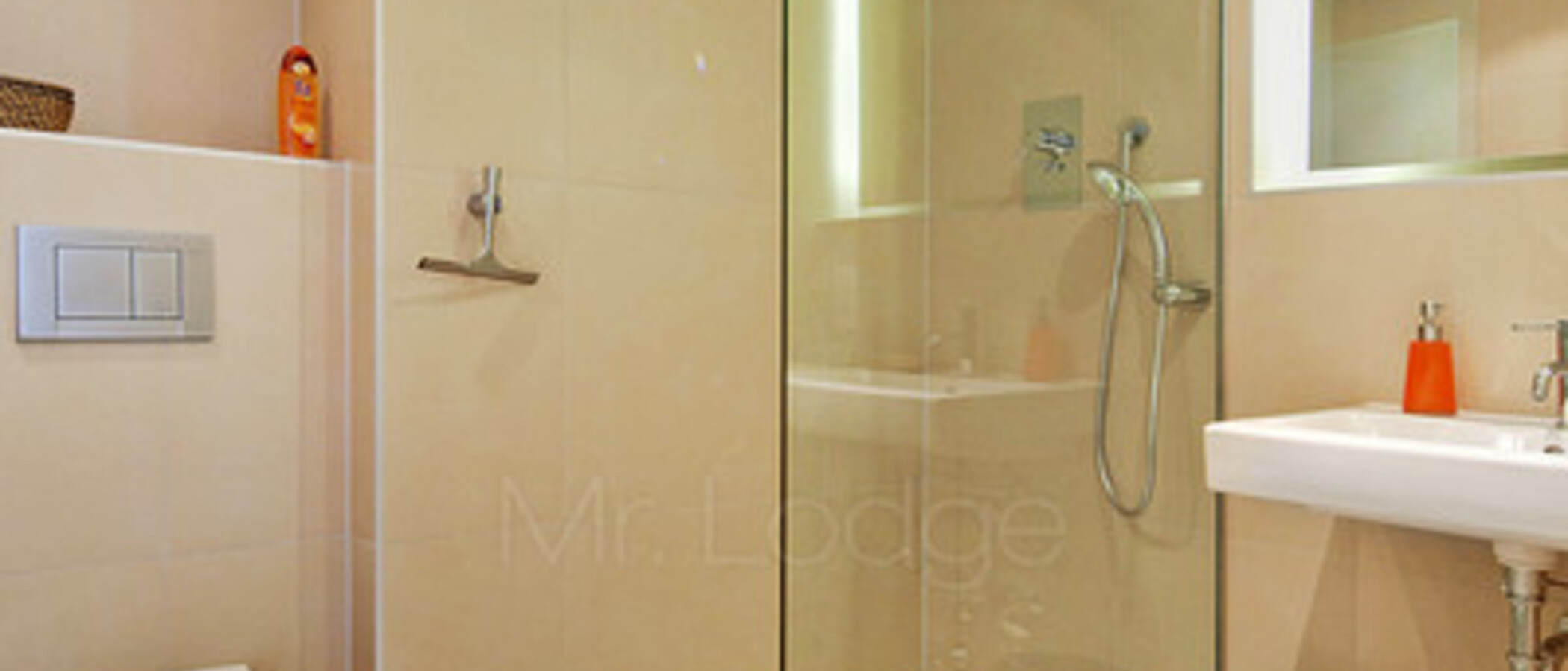appartement avec terrasse sur le toit München Neuhausen 01 salle de bain 6439
