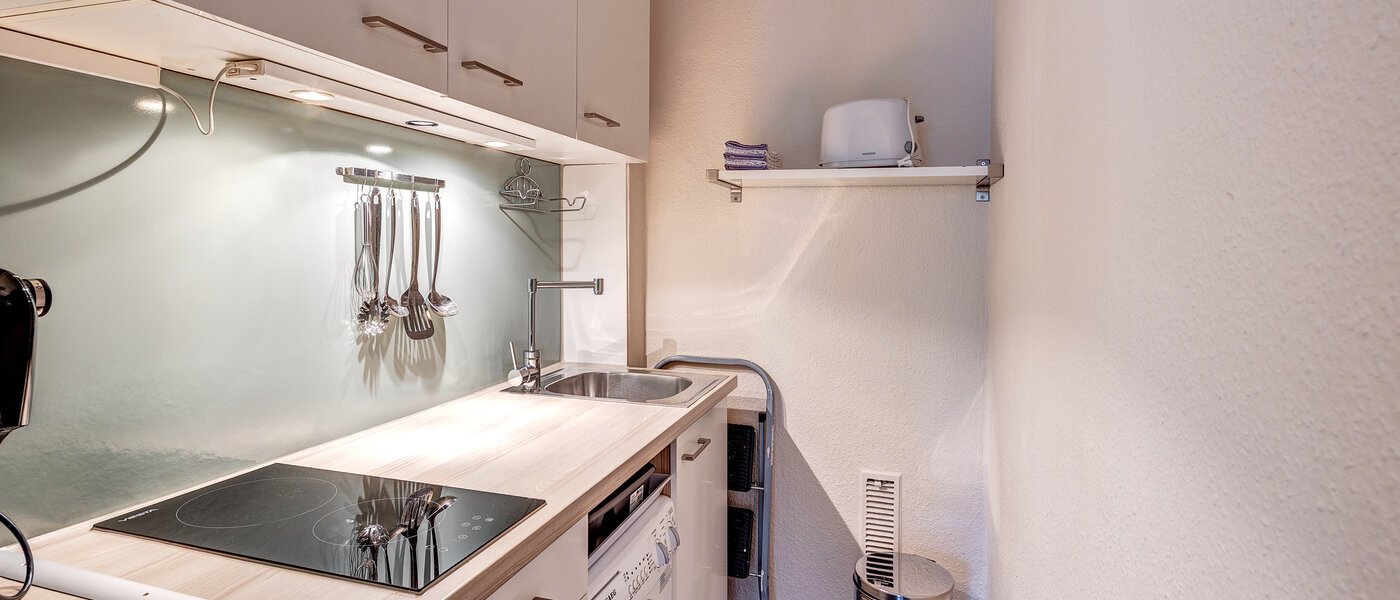 appartement München Schwabing (links der Leopoldstraße) 01 cuisine 6491