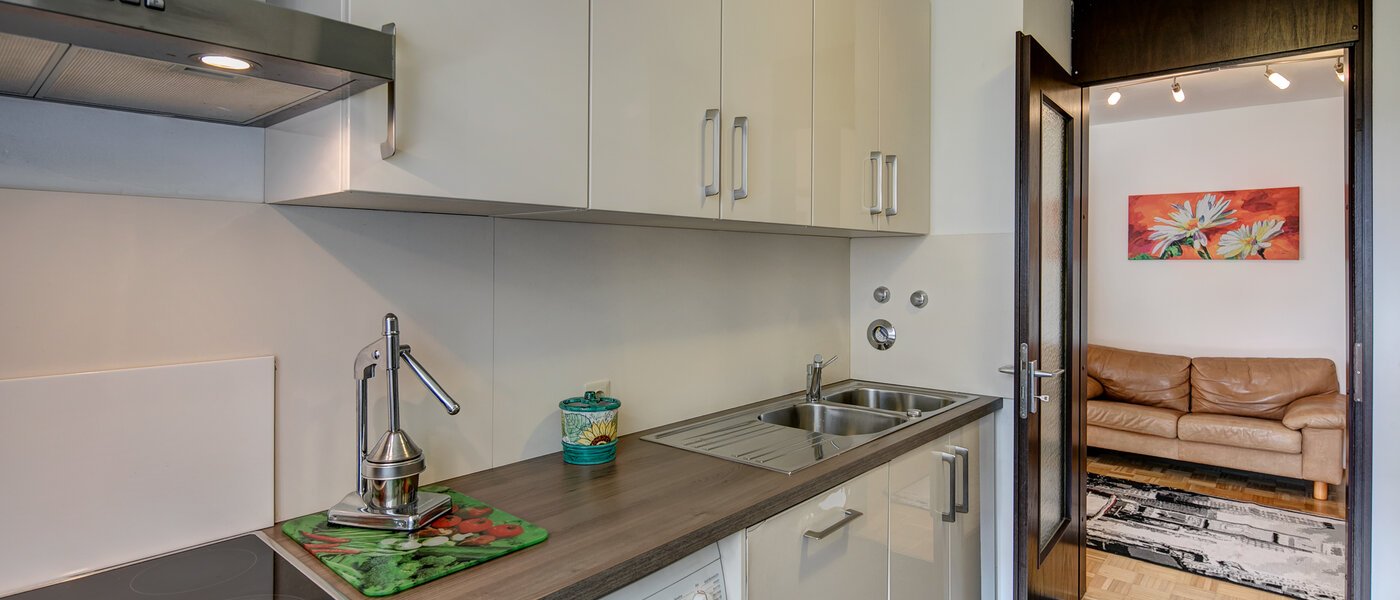 appartement München Arabellapark 04 cuisine 6561