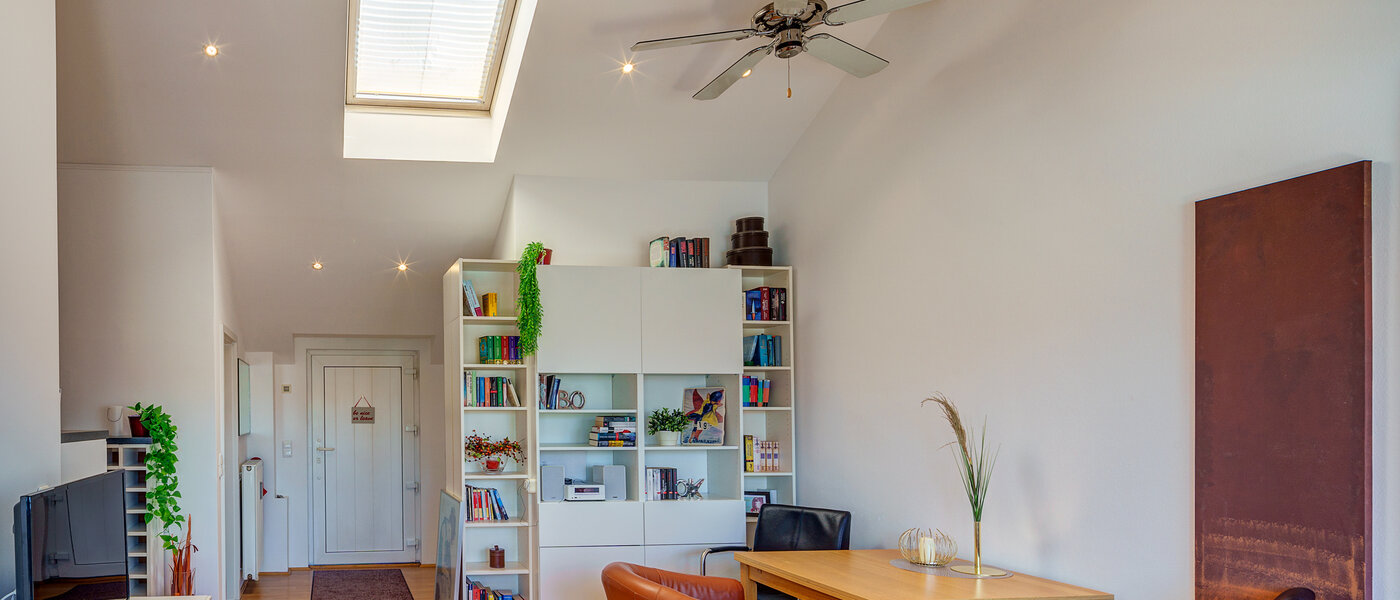 appartement sous les toits München Giesing 04 pièce à vivre 6583