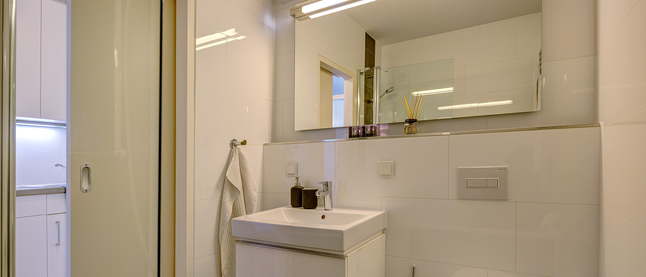 appartement München Arabellapark 01 salle de bain 6700