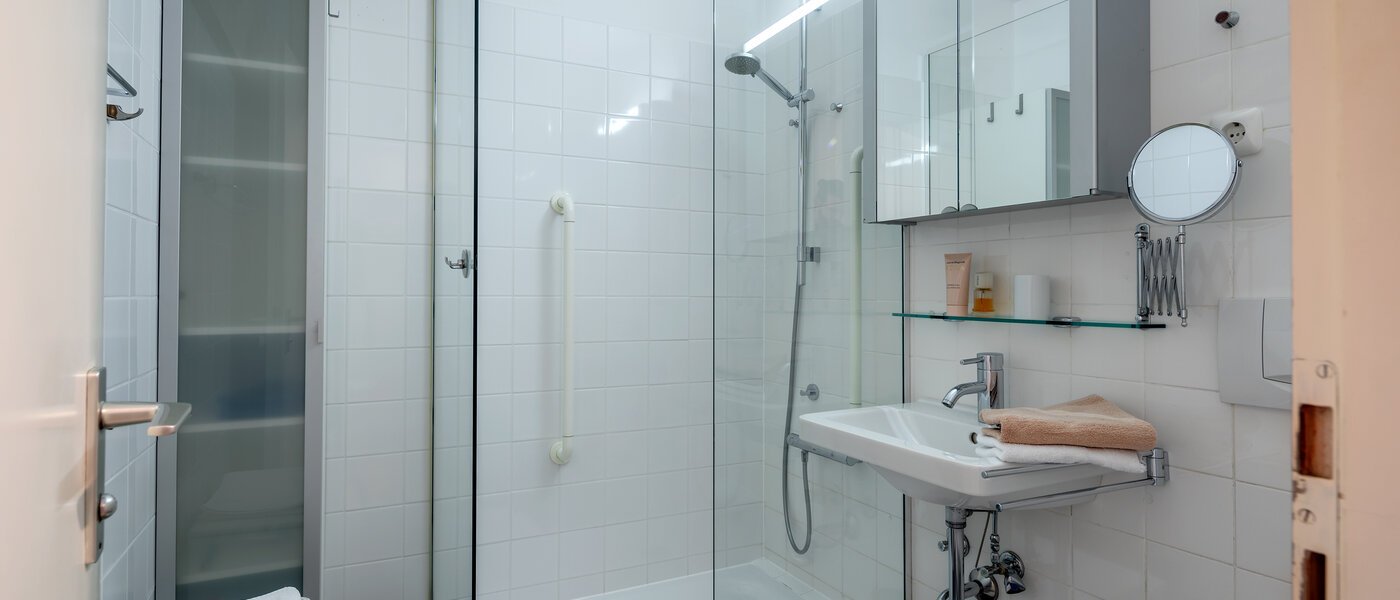 appartement München Schwabing 01 salle de bain 7050