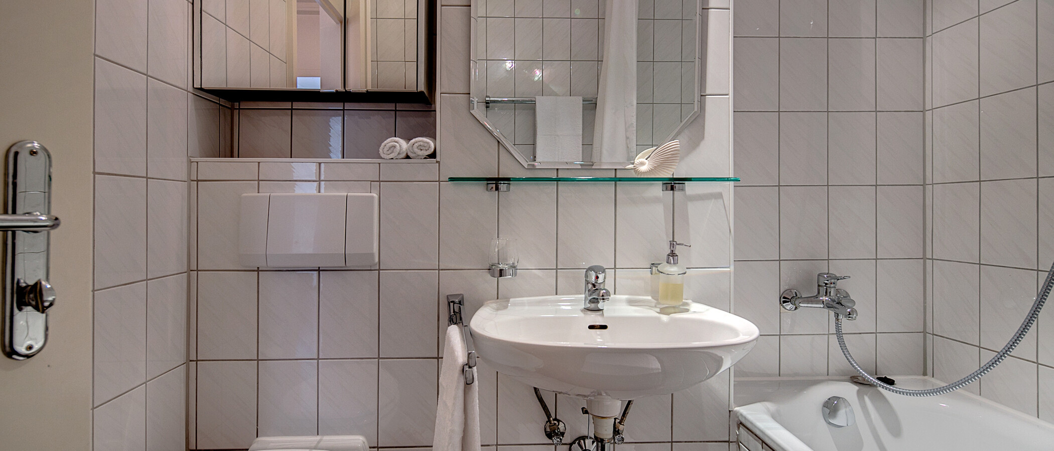 studio München Ludwigsvorstadt 01 salle de bain 7070
