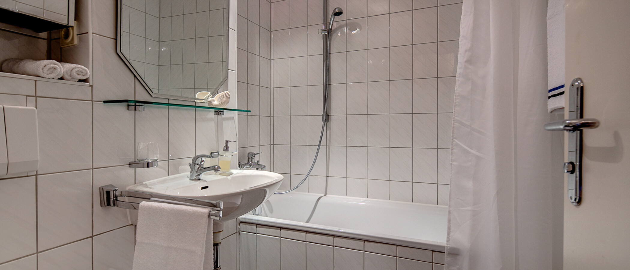 studio München Ludwigsvorstadt 02 salle de bain 7070