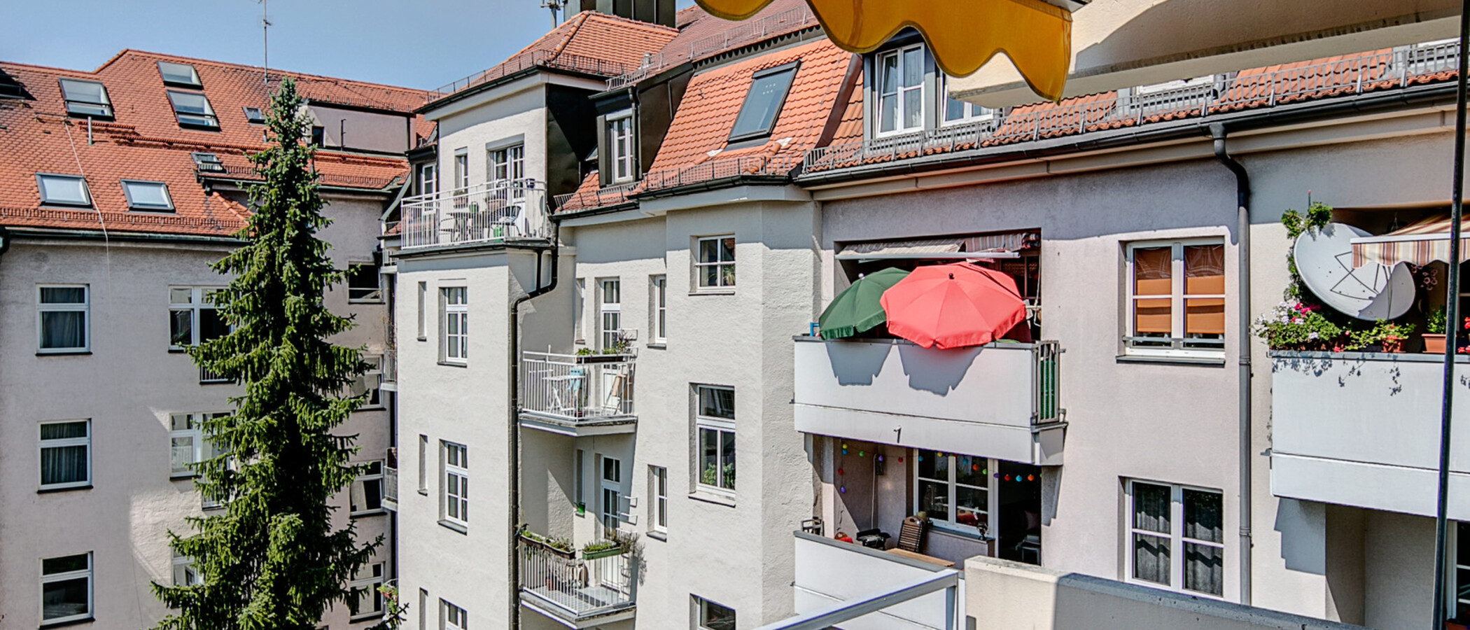 studio München Ludwigsvorstadt 04 balcon 7070