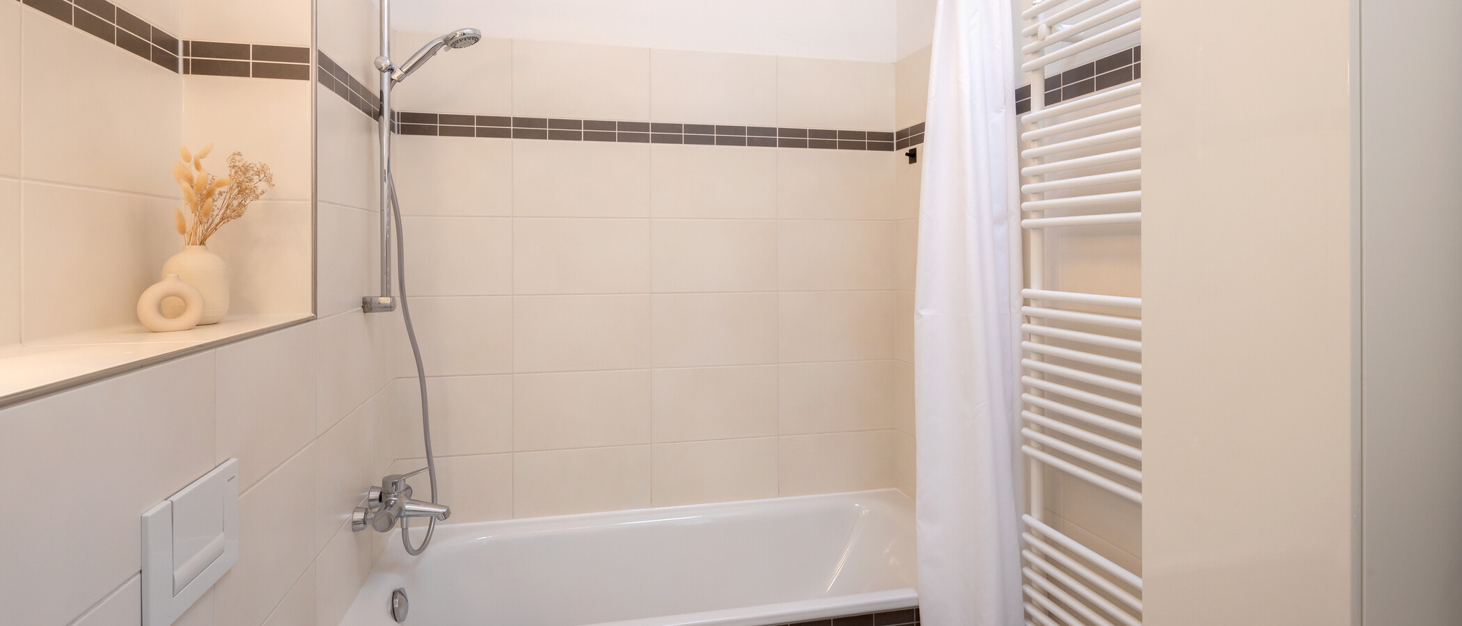 appartement sous les toits München Neuhausen 02 salle de bain 7084