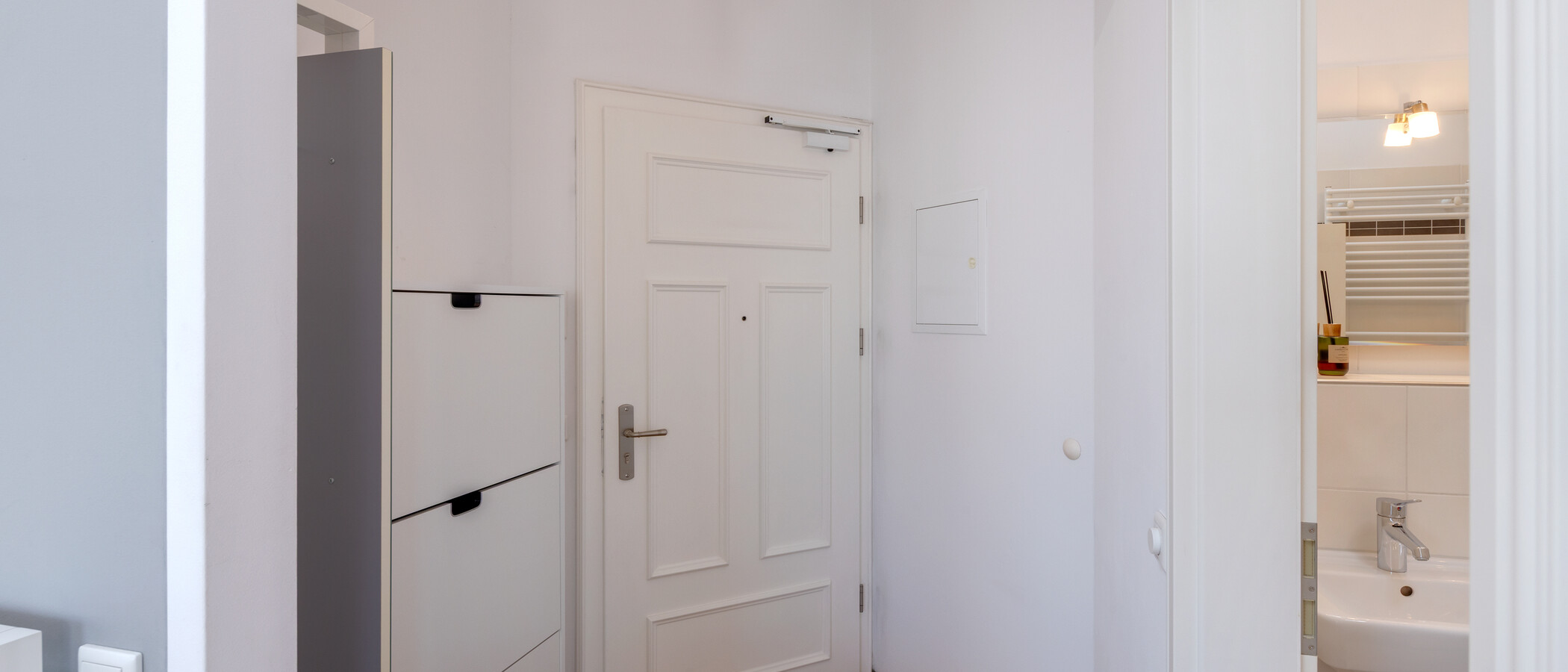 appartement sous les toits München Neuhausen 01 entrée/couloir 7084