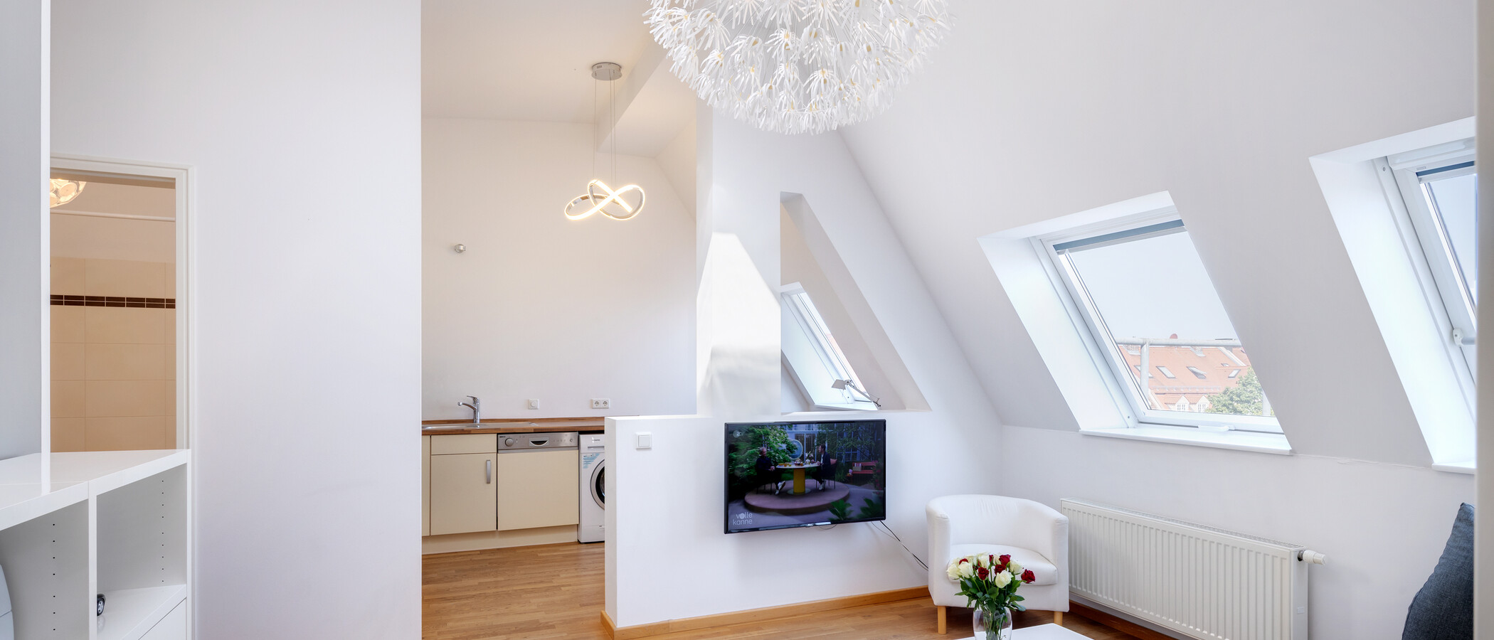 appartement sous les toits München Neuhausen 04 pièce à vivre 7084