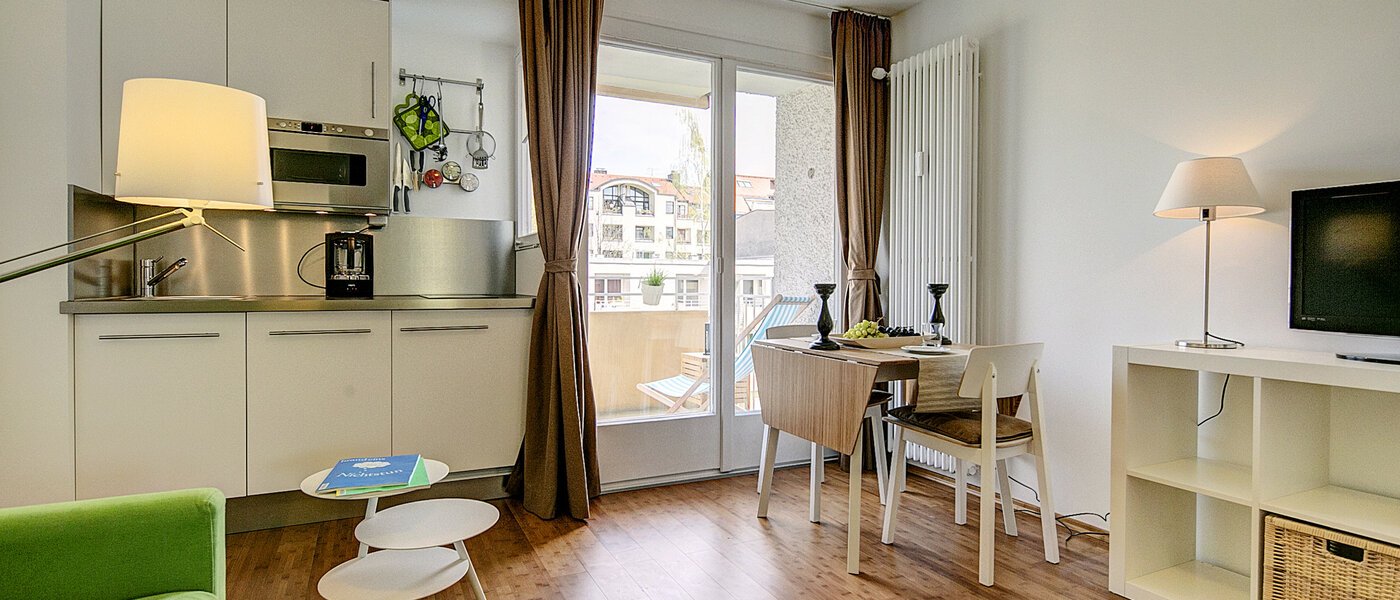 appartement München Schwabing-West (rund um den Hohenzollernplatz) 02 salon 711