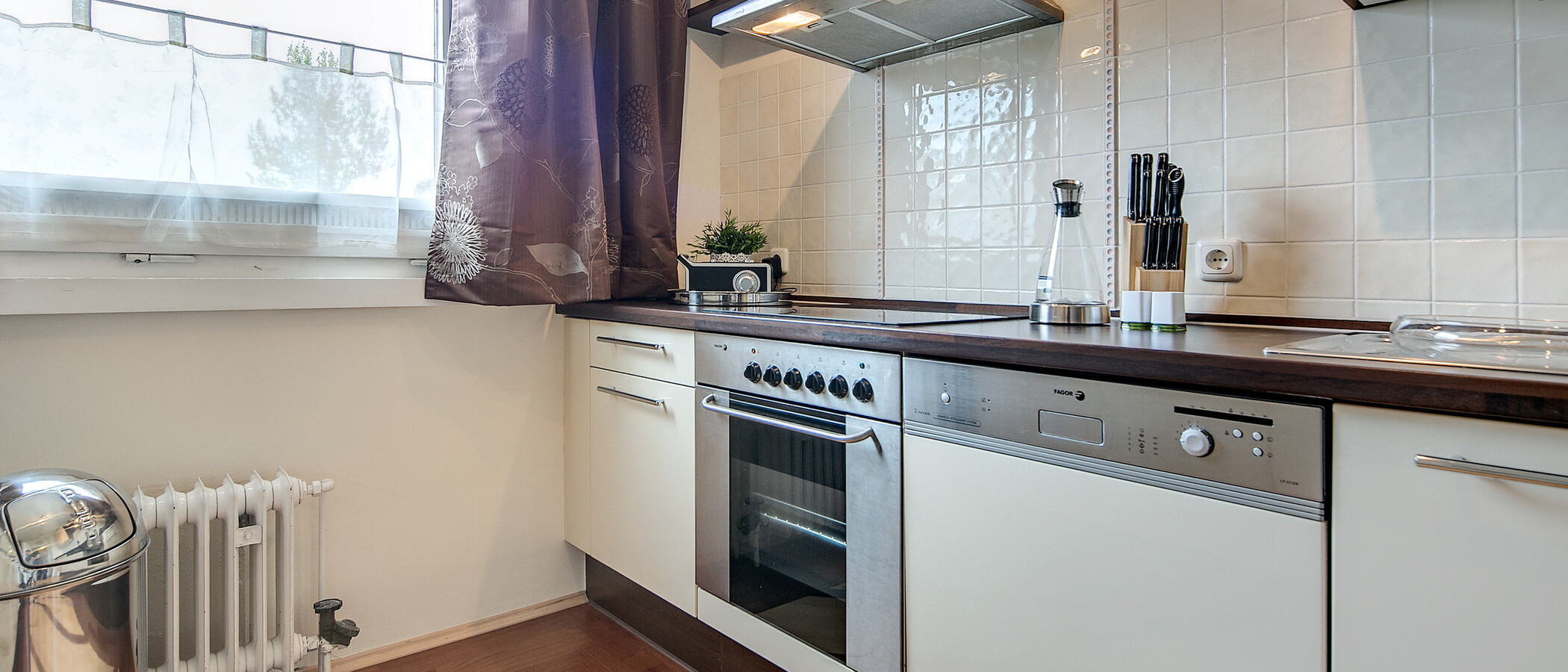 appartement München Arabellapark 01 cuisine 7141