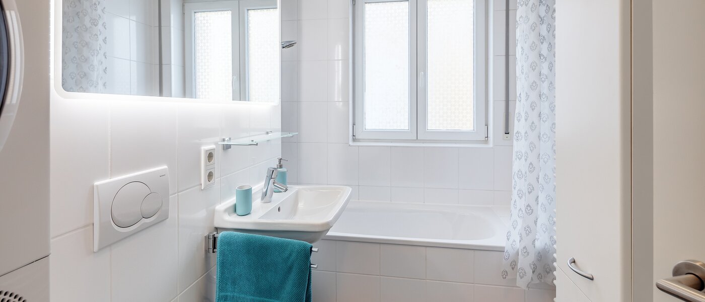 appartement avec terrasse sur le toit München Schwabing-West 01 salle de bain 7226