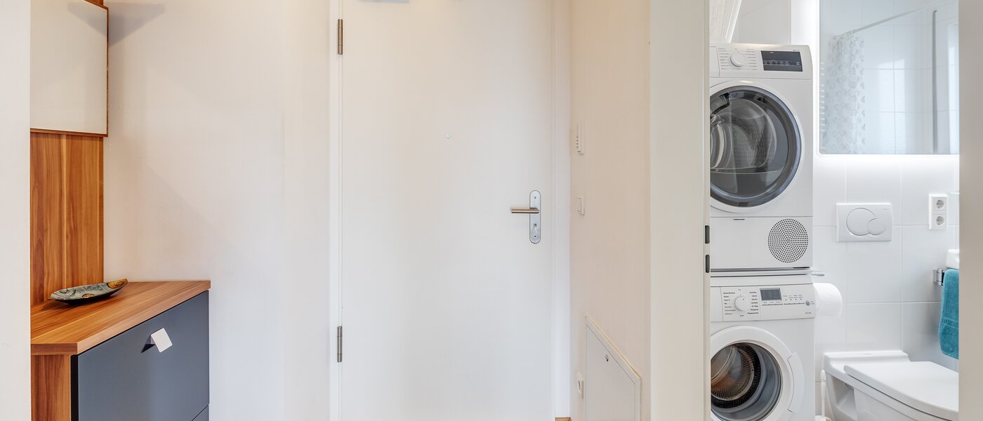 appartement avec terrasse sur le toit München Schwabing-West 01 entrée/couloir 7226