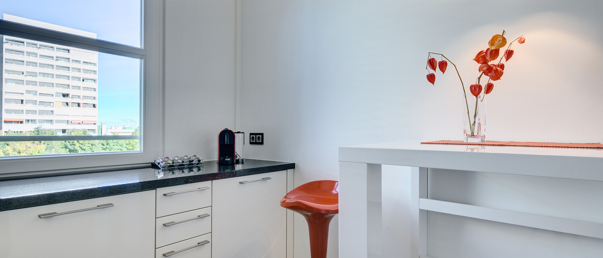 appartement avec terrasse sur le toit München Arabellapark 02 cuisine 7279
