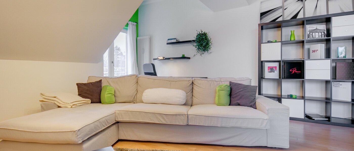 appartement style maisonnette München Fasanerie 06 salon 7475