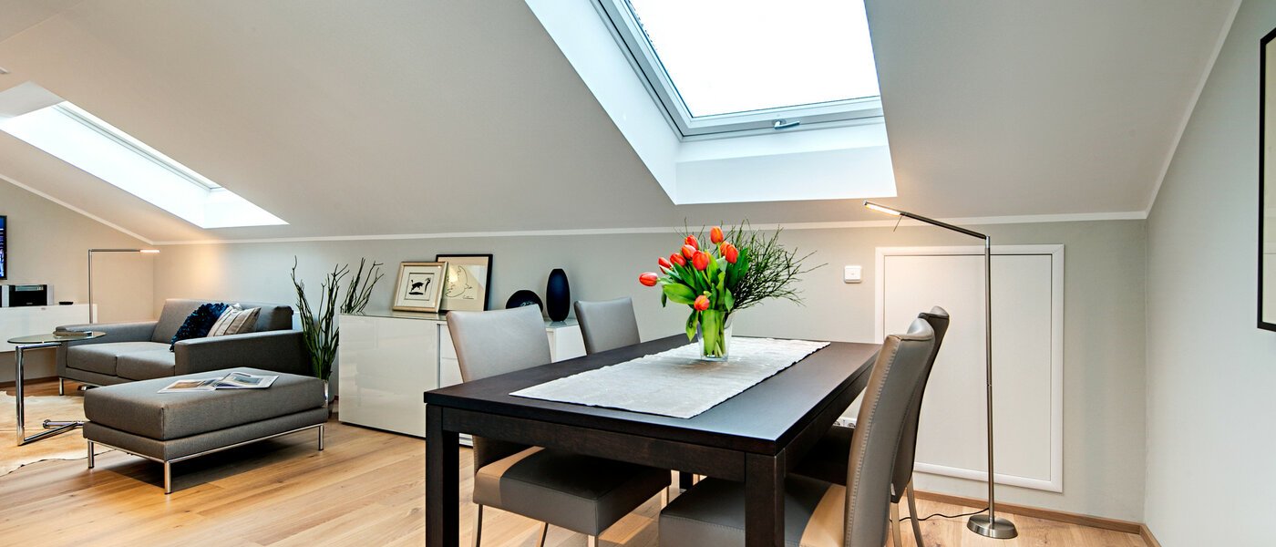 appartement sous les toits München Trudering 01 salle à manger 7503