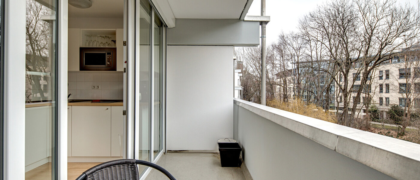 studio München Au 02 balcon 7671