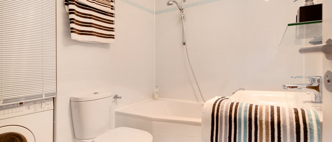 appartement avec terrasse sur le toit München Schwabing-West (rund um den Hohenzollernplatz) 02 salle de bain 7704