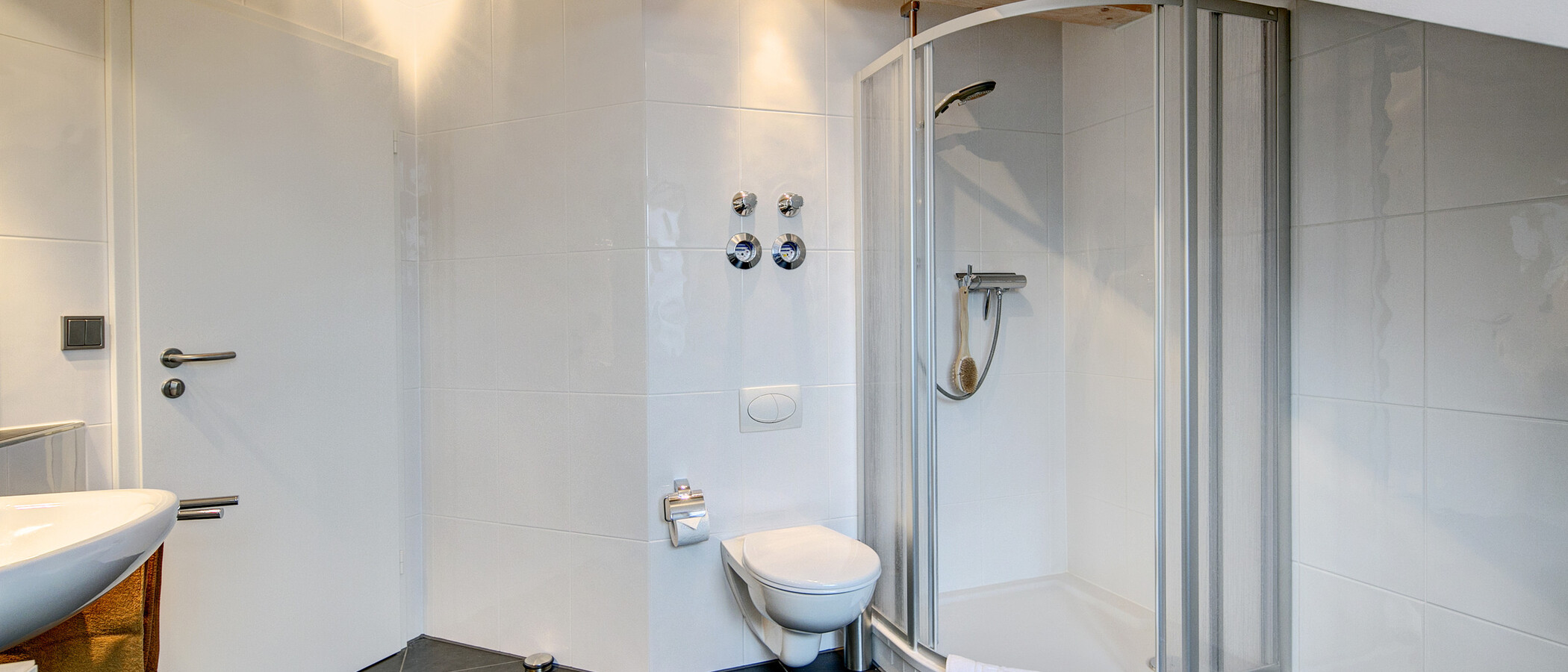 appartement sous les toits Zorneding 03 salle de bain 7747