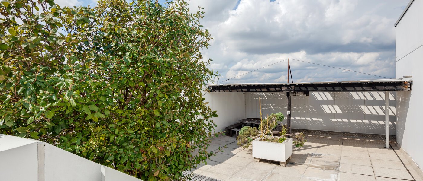 studio München Arabellapark 03 terrasse commune  7848