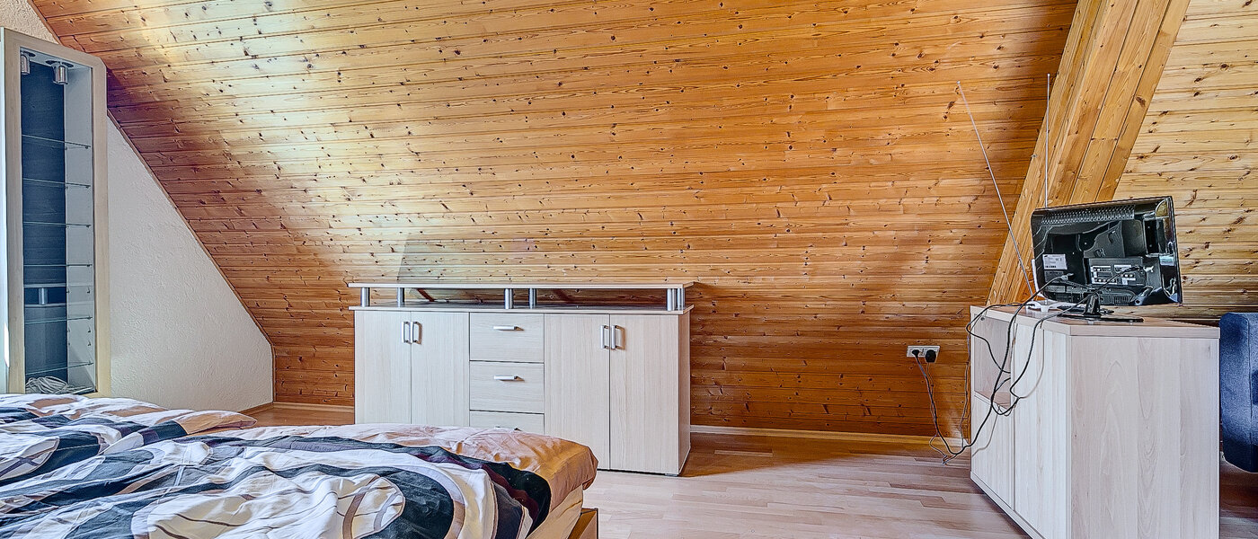 appartement sous les toits München Untermenzing 03 dormir 7937