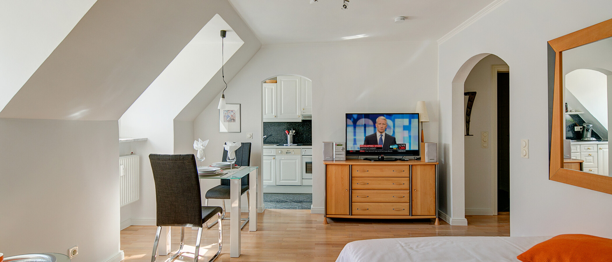 appartement sous les toits München Altstadt 03 salon 8000