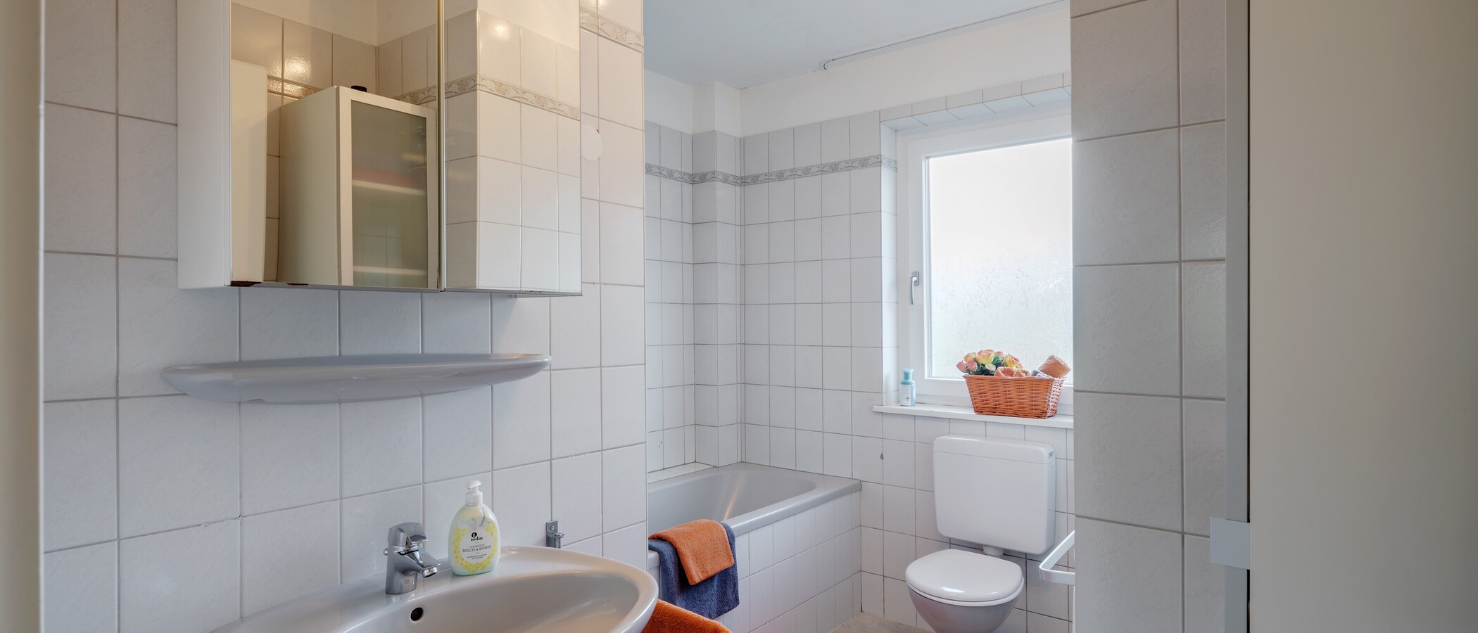 dernière maison de la rangée de maisons mitoyennes München Ramersdorf 01 salle de bain 8036