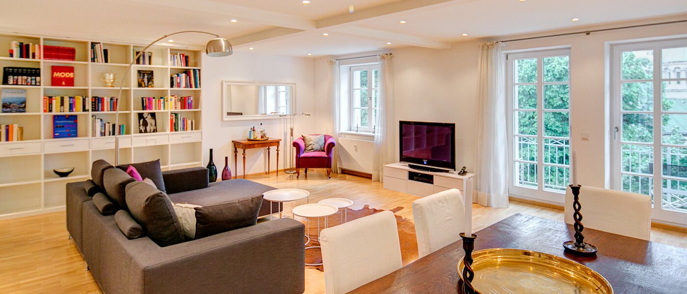 appartement München Glockenbachviertel 01 salon 8066