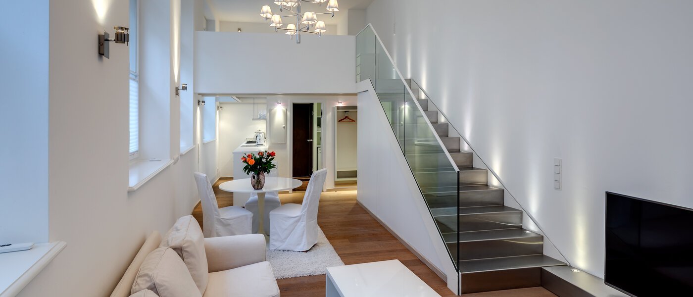 appartement avec mezzanine München Maxvorstadt 01 salon 8163