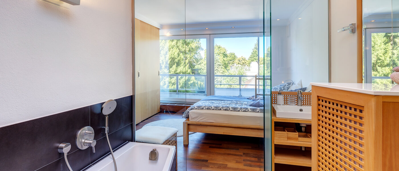 appartement sous les toits München Menterschwaige 01 salle de bain 8181