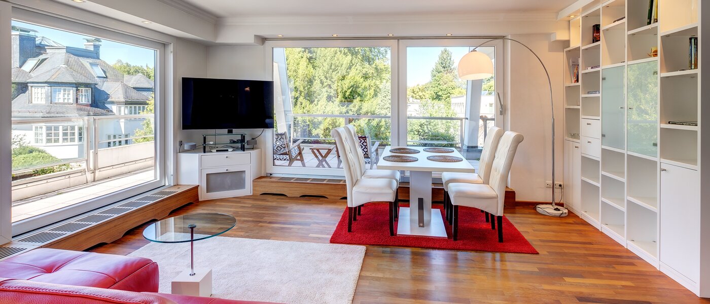 appartement sous les toits München Menterschwaige 04 pièce à vivre 8181