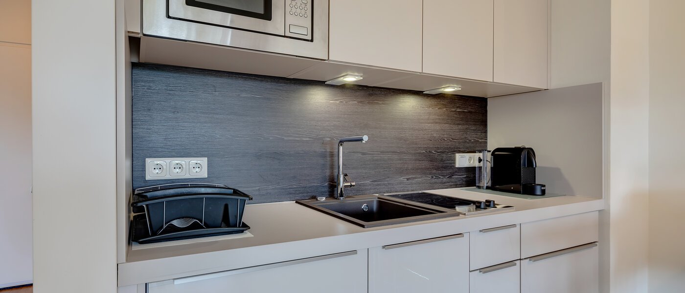 appartement sous les toits München Solln 02 cuisine 8282