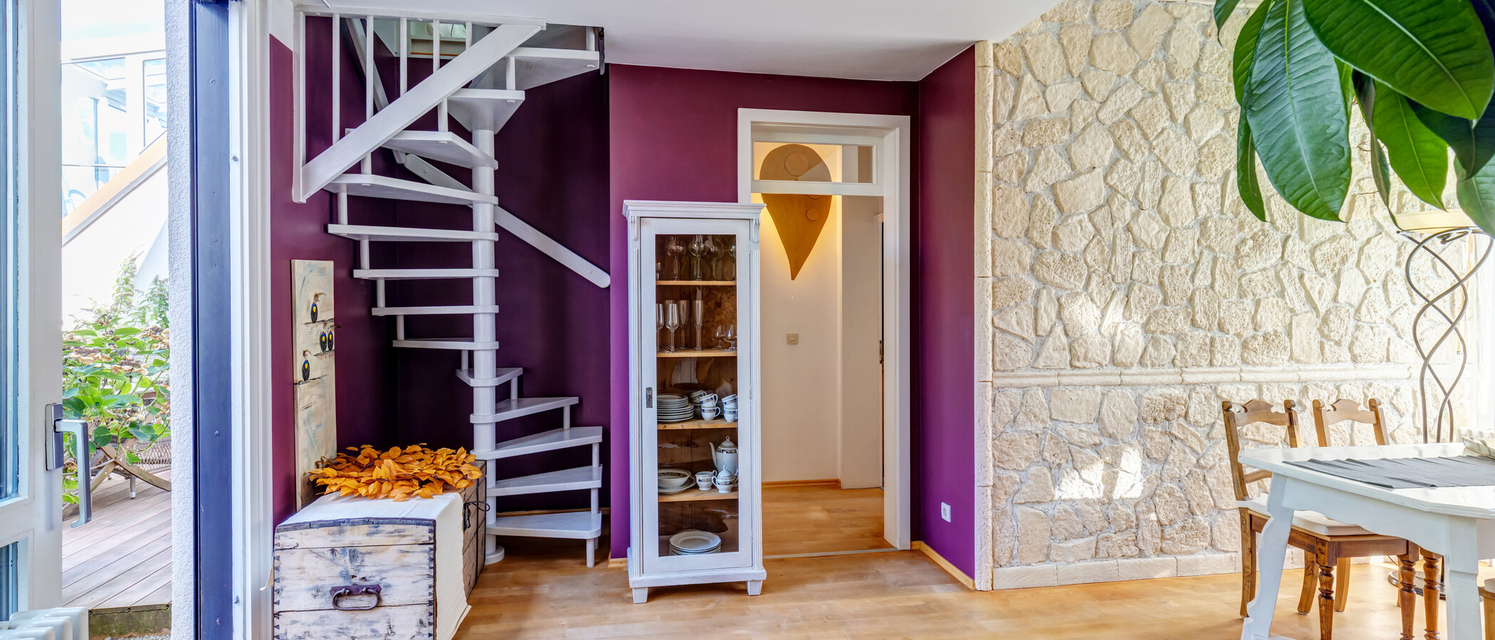 appartement style maisonnette avec mezzanine München Nymphenburg 04 pièce à vivre 8333