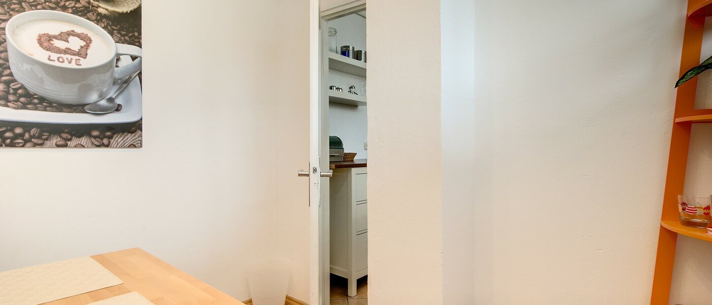 appartement München Bogenhausen 03 salle à manger 8433