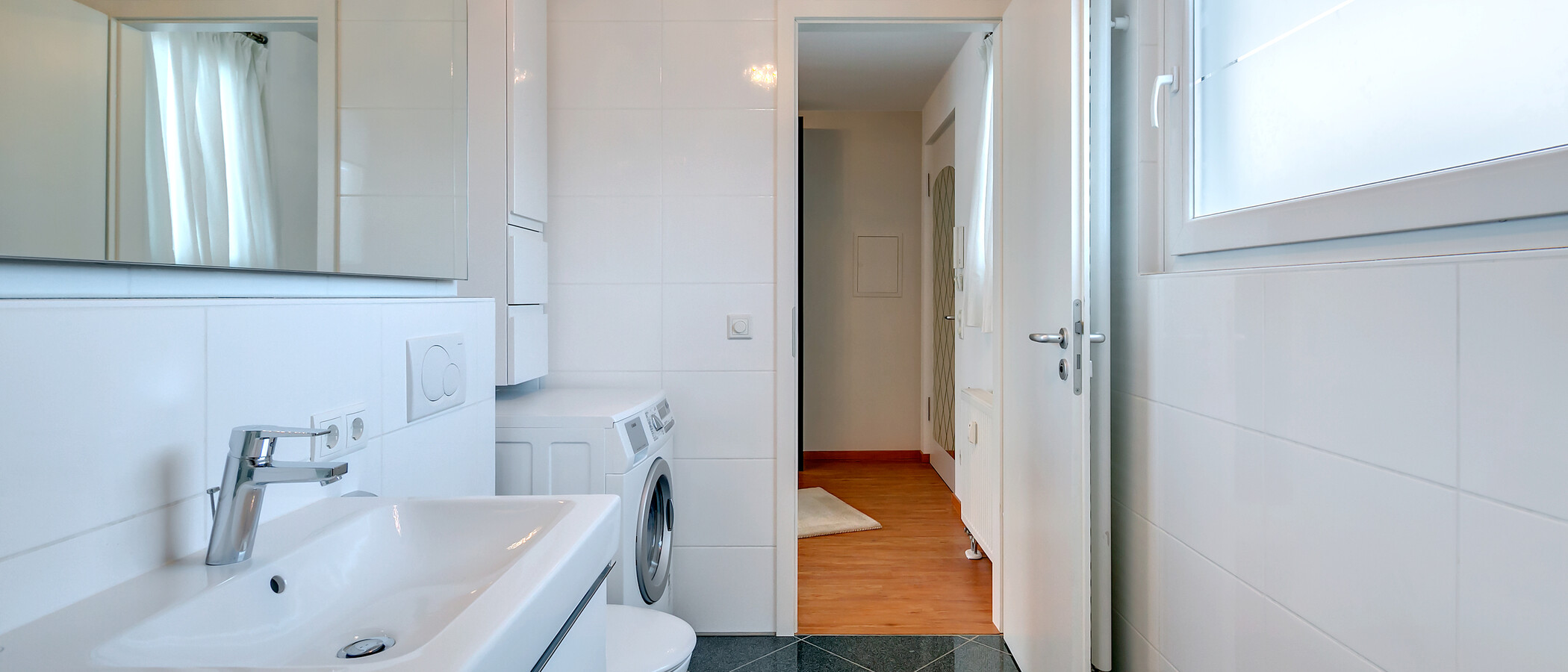 appartement avec terrasse sur le toit München Bogenhausen 02 salle de bain 8467