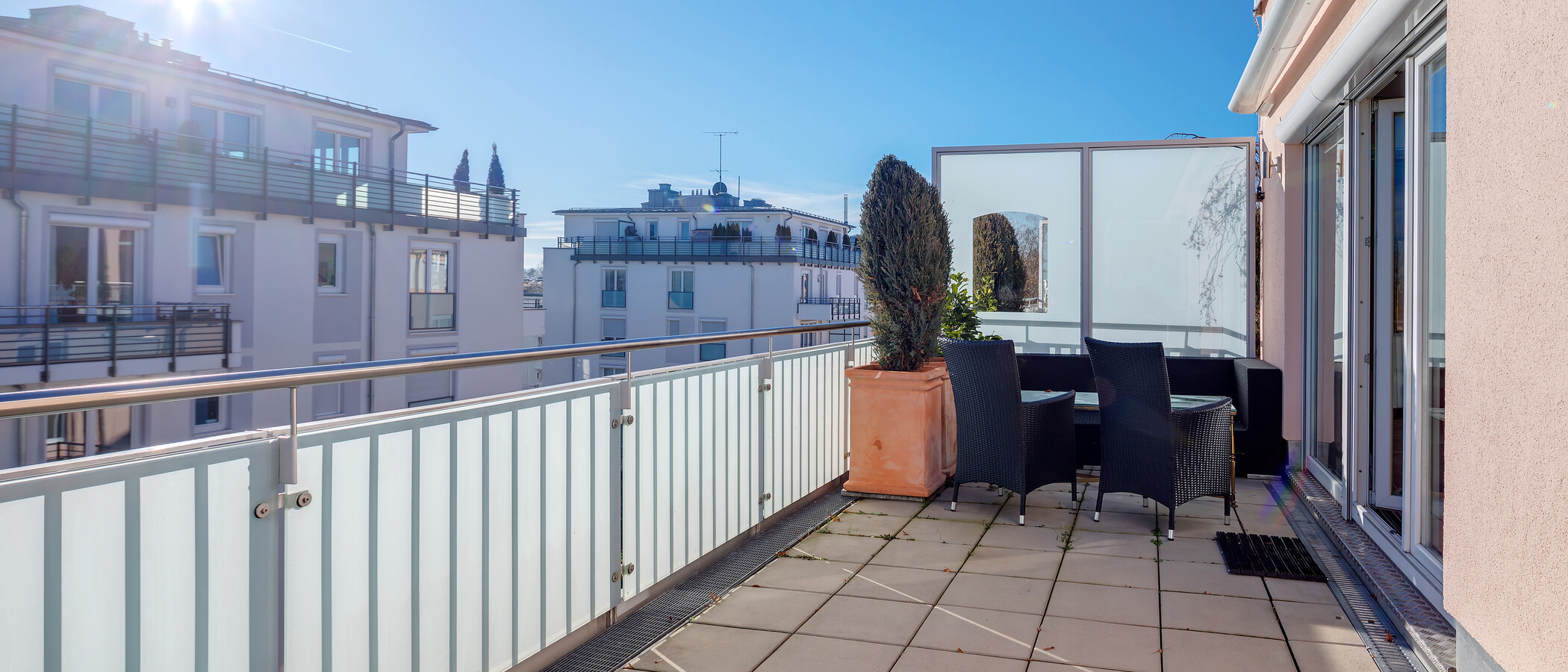 appartement avec terrasse sur le toit München Bogenhausen 01 terrasse 8467