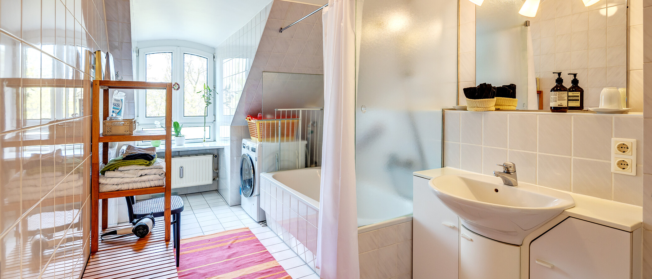 appartement sous les toits München Denning 01 salle de bain 8585