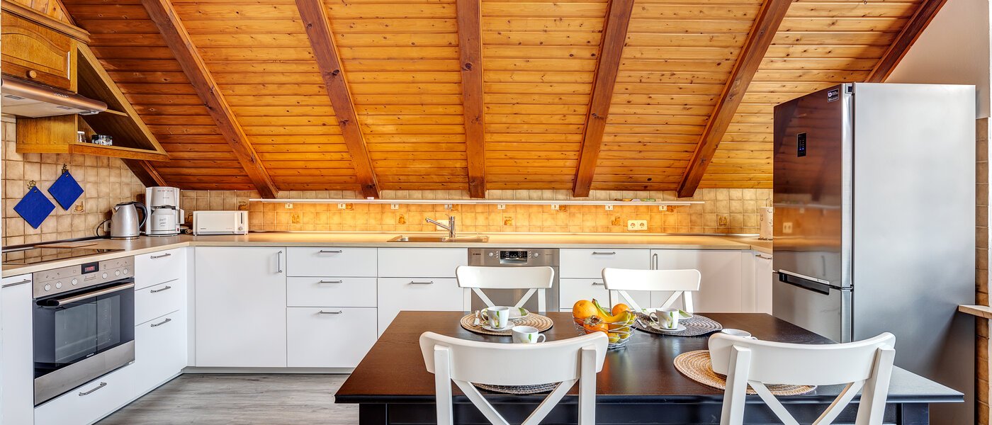 appartement sous les toits München Berg am Laim 02 cuisine 8602