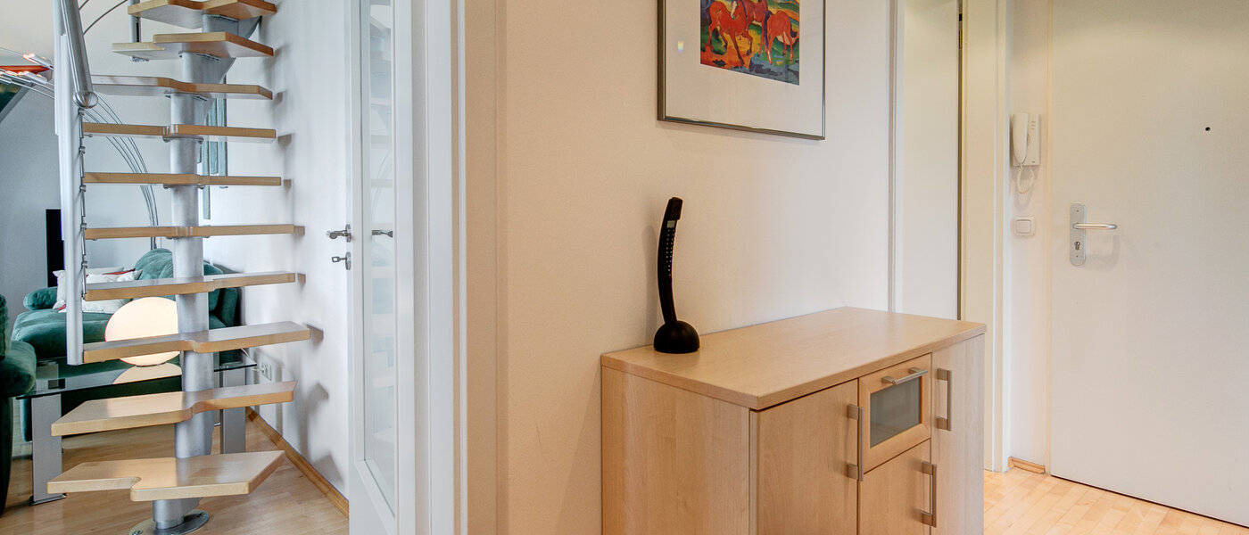 appartement avec mezzanine München Moosach 03 entrée/couloir 8607