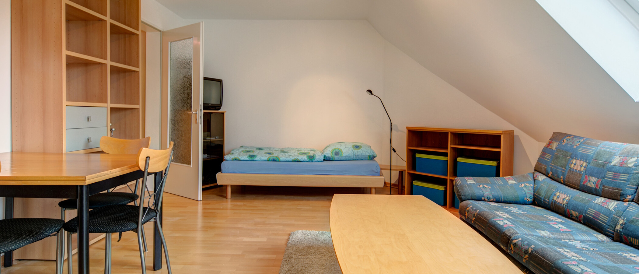 appartement sous les toits München Moosach 04 salon 8631