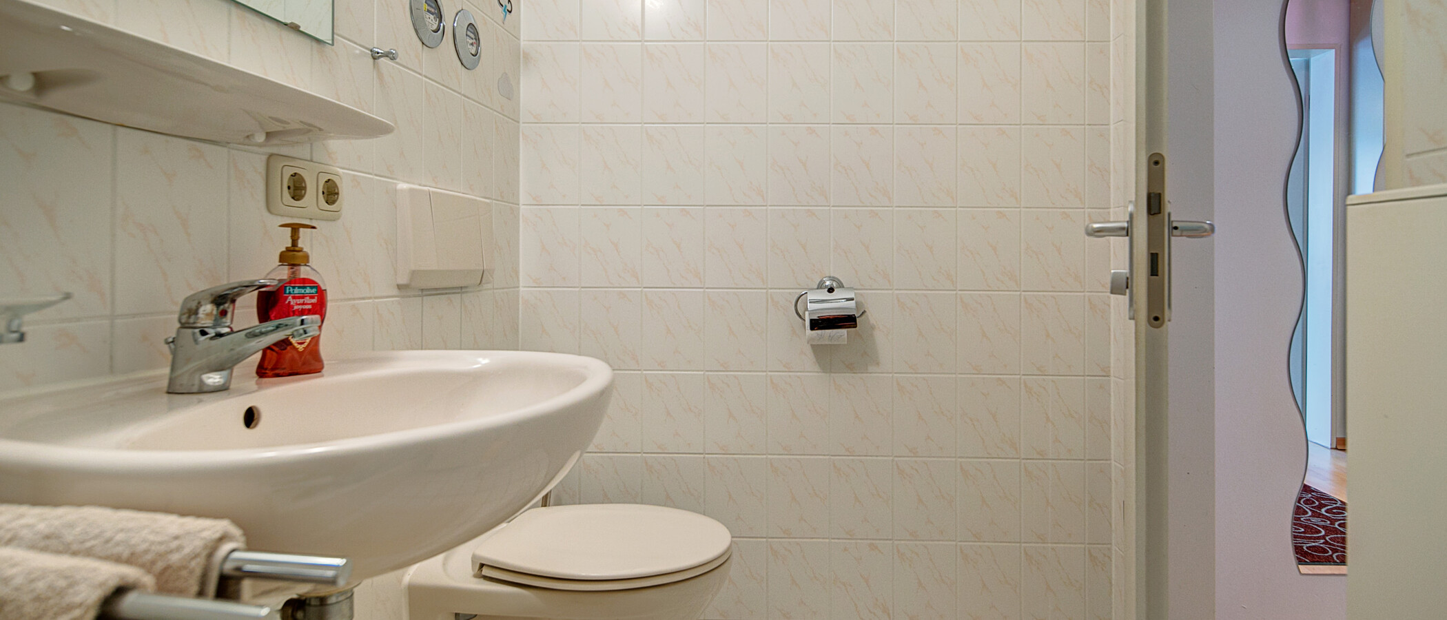 appartement sous les toits München Moosach 04 salle de bain 8631