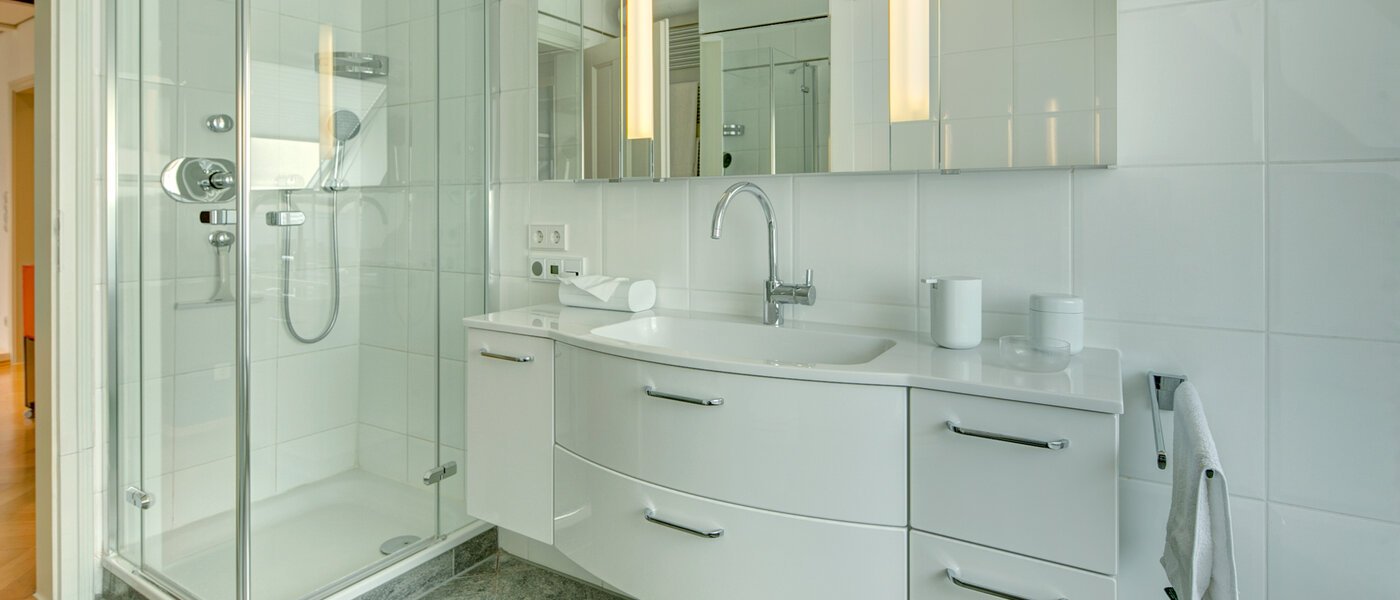 appartement style maisonnette München Neuhausen 02 salle de bain 8765