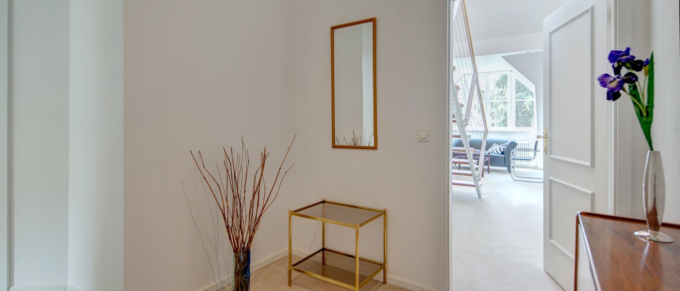 appartement sous les toits München Solln 01 entrée/couloir 8785