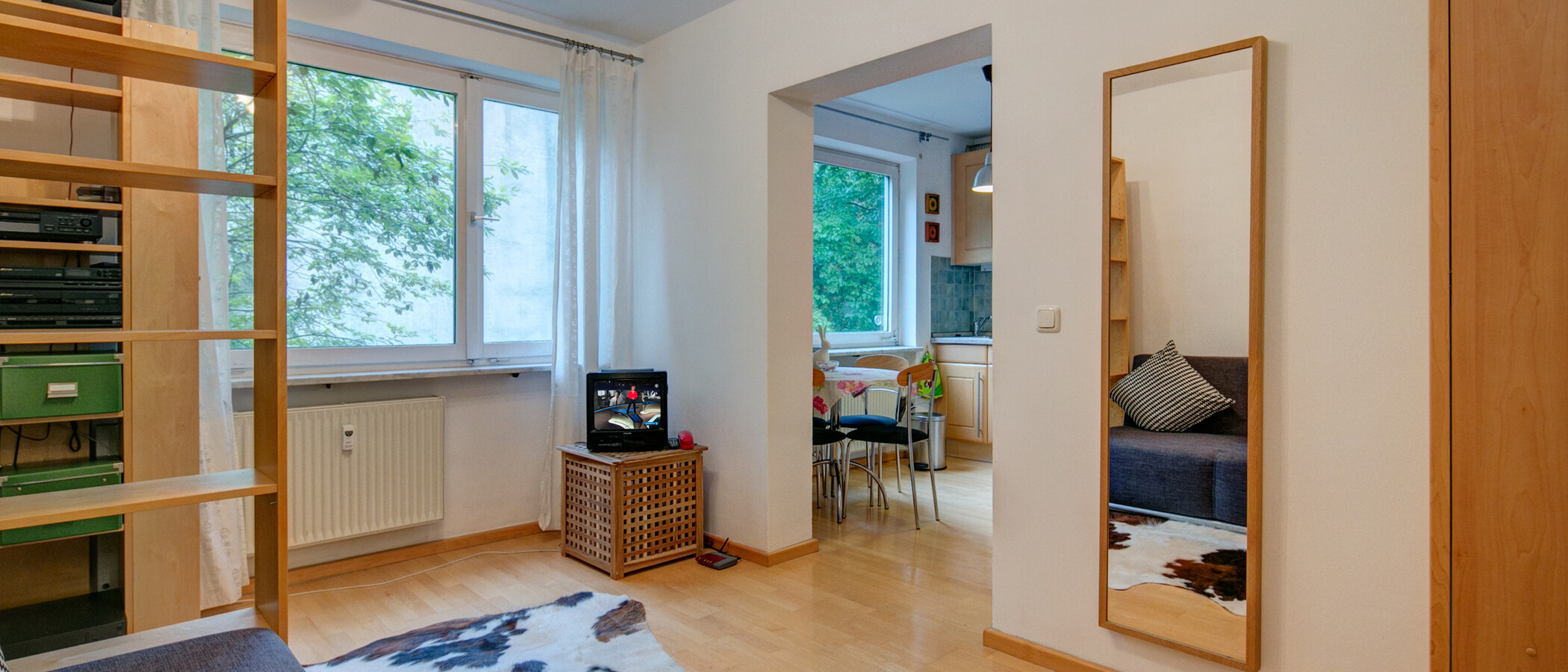studio München Schwabing-Nord (zw. Leopoldstraße & Englischen Garten) 02 salon 8870