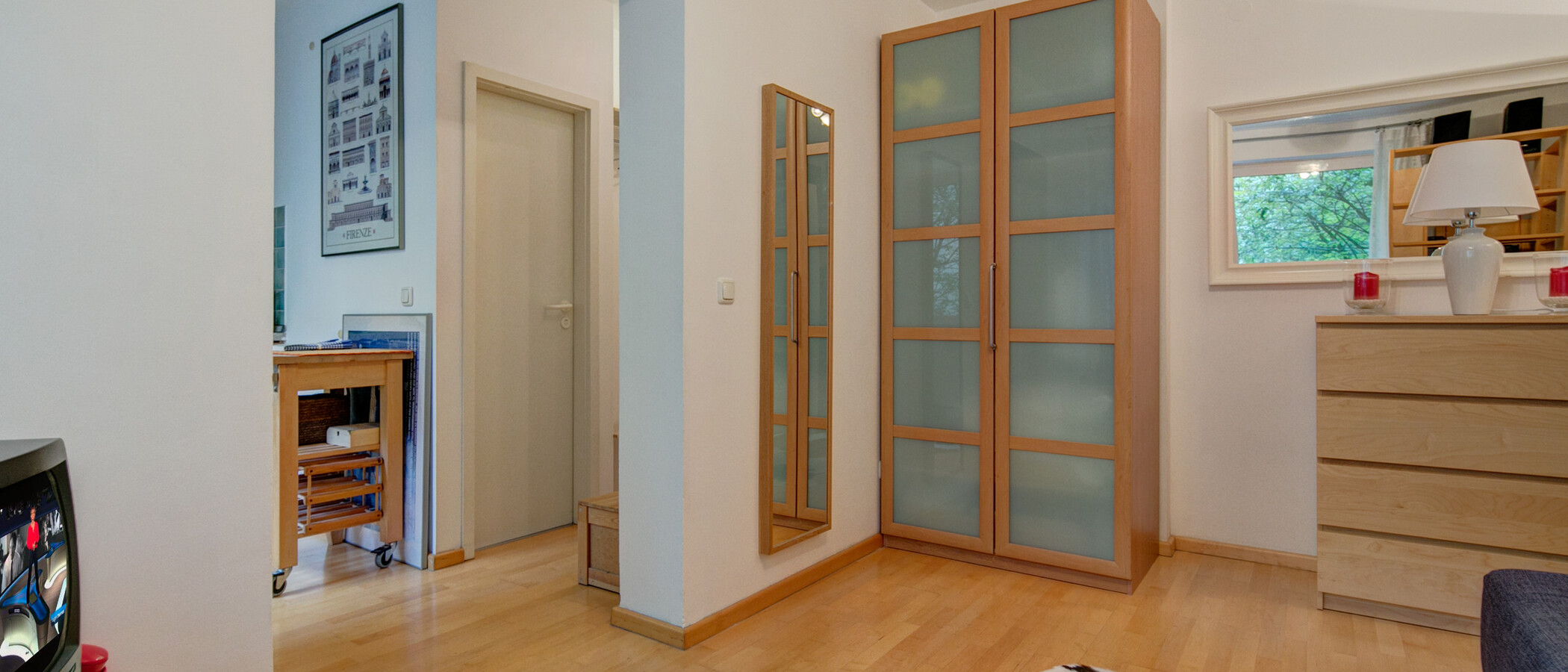 studio München Schwabing-Nord (zw. Leopoldstraße & Englischen Garten) 03 salon 8870