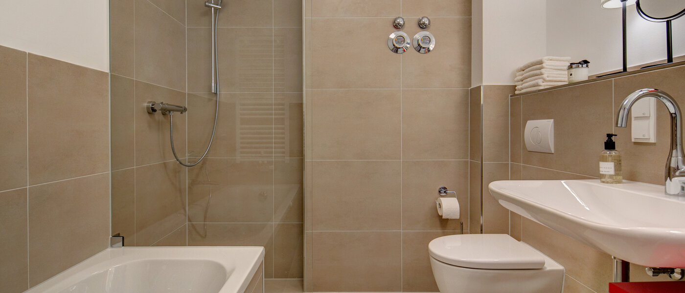 appartement München Maxvorstadt 01 salle de bain 8910