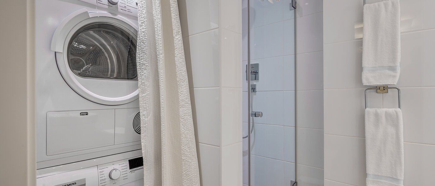 appartement avec terrasse sur le toit München Altstadt 04 salle de bain 9009