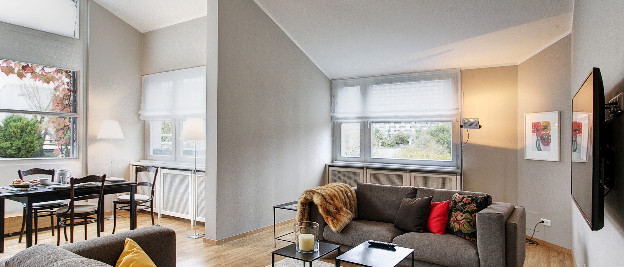 appartement avec terrasse sur le toit München Arabellapark 03 salon 9024